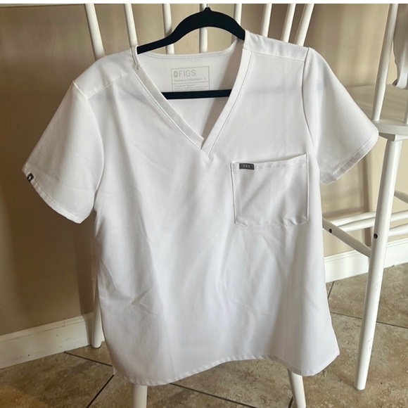 Tops Figs Optic White One Pocket Skinny Top Poshmark